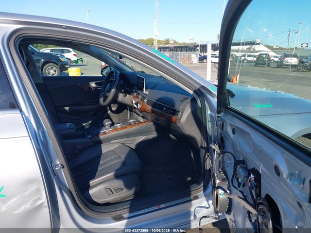 2018 AUDI A4 WAUENAF43JN019439 Photo 4