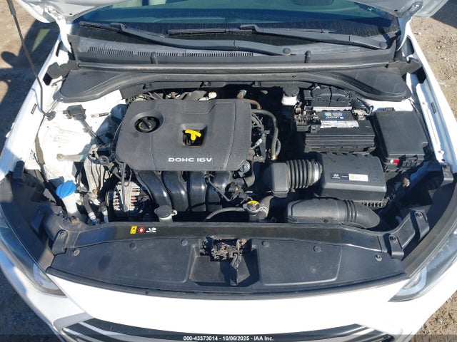 Hyundai 2017 2017 5NPD74LF3HH168749 Image 10