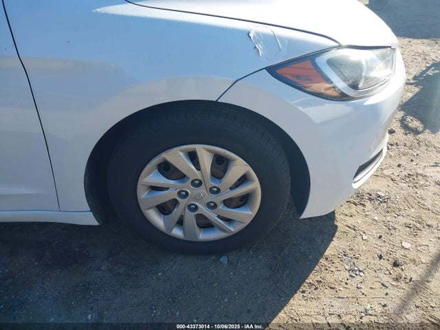 Hyundai 2017 2017 5NPD74LF3HH168749 Image 12