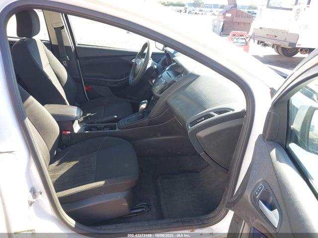 Ford 2015 2015 1FADP3K22FL306921 Image 5