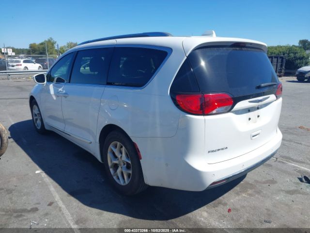 2018 CHRYSLER PACIFICA 2C4RC1EG8JR154330 Photo 2