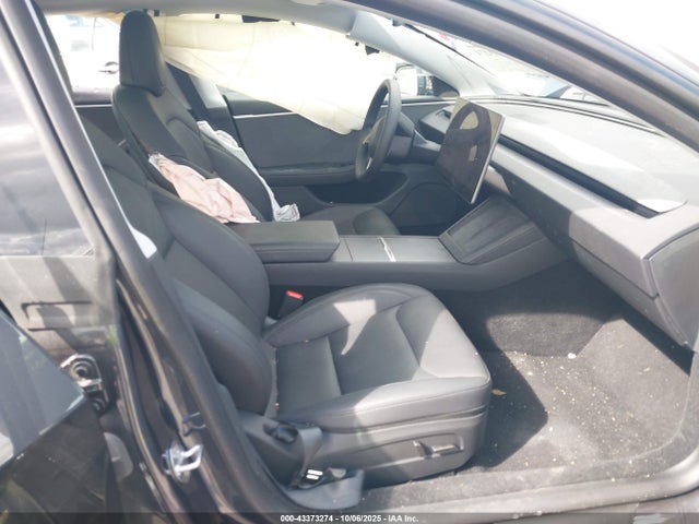 2025 TESLA MODEL 3 5YJ3E1EA3SF986585 Photo 4