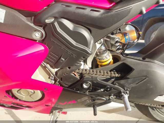 2024 DUCATI PANIGALE ZDMDAGWWXRB009765 Photo 8