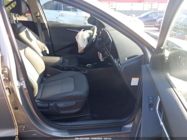 2024 KIA NIRO PLUG-IN HYBRID KNDCS3LF6R5142877 Photo 4