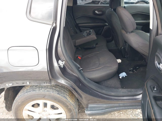 3C4NJCAB6JT250691 Jeep Compass Sport Fwd