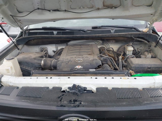 Aukcja sprzedaży 2017 Toyota Tundra Sr 5.7l V8, vin: 5TFUW5F13HX625184, numer aukcji: 43373431