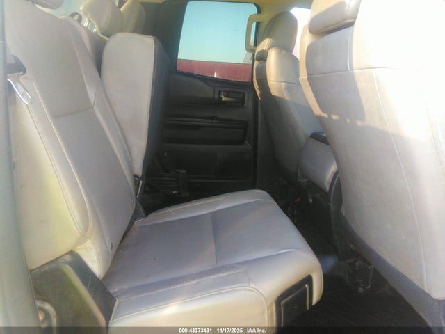 Aukcja sprzedaży 2017 Toyota Tundra Sr 5.7l V8, vin: 5TFUW5F13HX625184, numer aukcji: 43373431