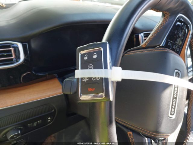 2023 JEEP GRAND WAGONEER L 1C4SJSGP9PS533502 Photo 10