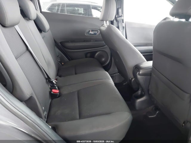 3CZRU5H13NM716136 Honda Hr-v 2wd Sport