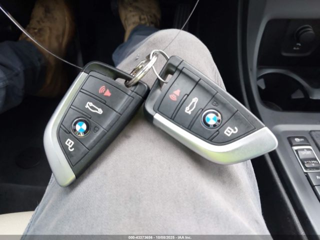 2020 BMW X1 WBXJG7C04L5P25163 Photo 10