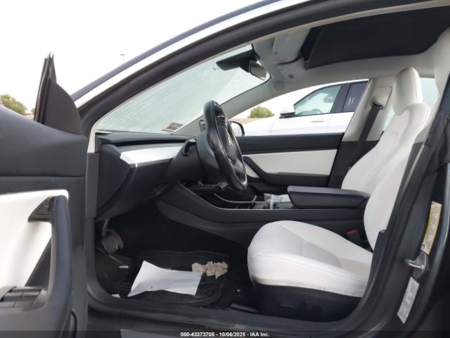 2019 TESLA MODEL 3 5YJ3E1EAXKF312546 Photo 4