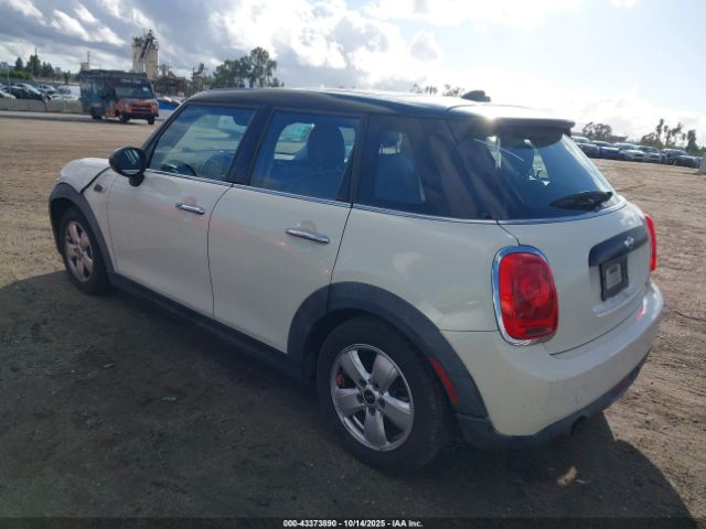 2016 MINI HARDTOP WMWXU1C51G2D09801 Photo 2