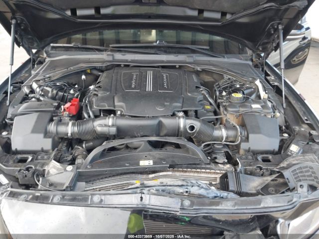 2016 JAGUAR XF SAJBE4BV6GCY02542 Photo 9