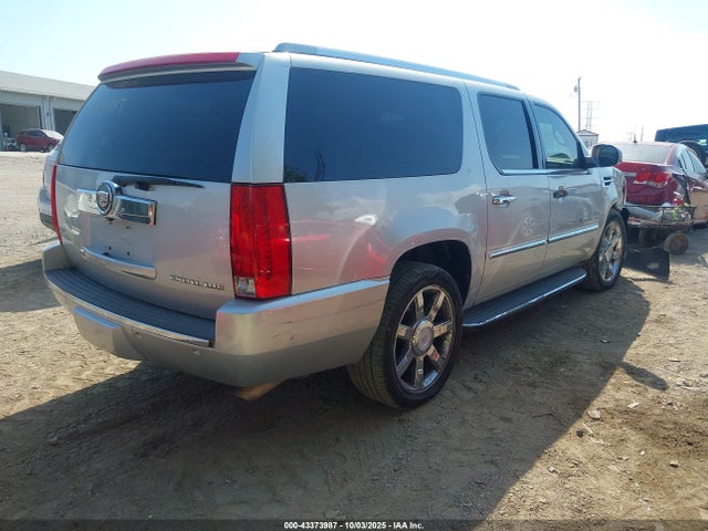 Продаж на аукціоні авто 2013 Cadillac Escalade Esv Luxury, vin: 1GYS4HEF5DR316286, номер лоту: 43373987