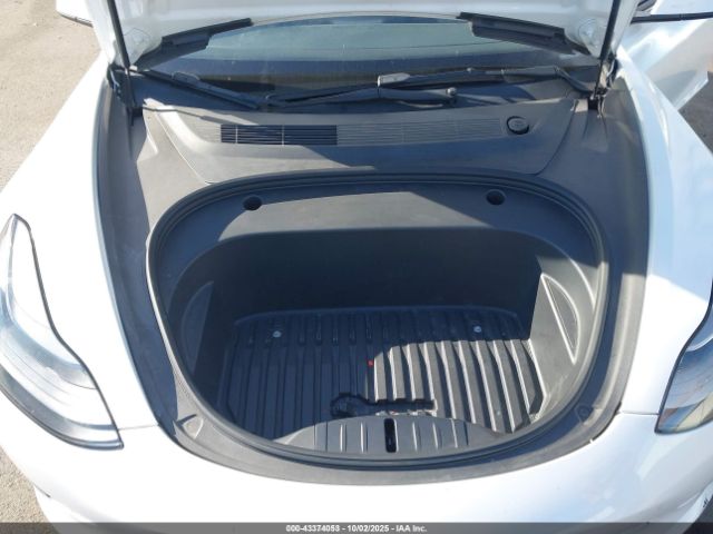 2023 TESLA MODEL 3 5YJ3E1EAXPF398559 Photo 9