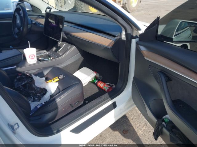 2023 TESLA MODEL 3 5YJ3E1EAXPF398559 Photo 4