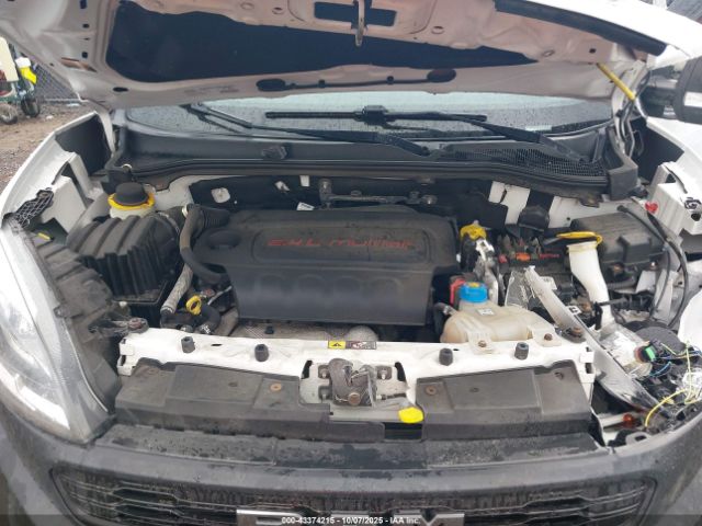 2019 RAM PROMASTER CITY ZFBHRFAB7K6M23513 Photo 9