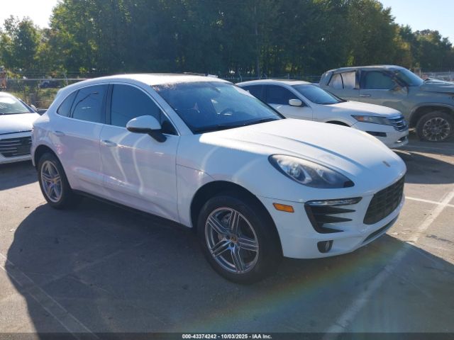 2015 PORSCHE MACAN WP1AB2A54FLB55368 Photo 0