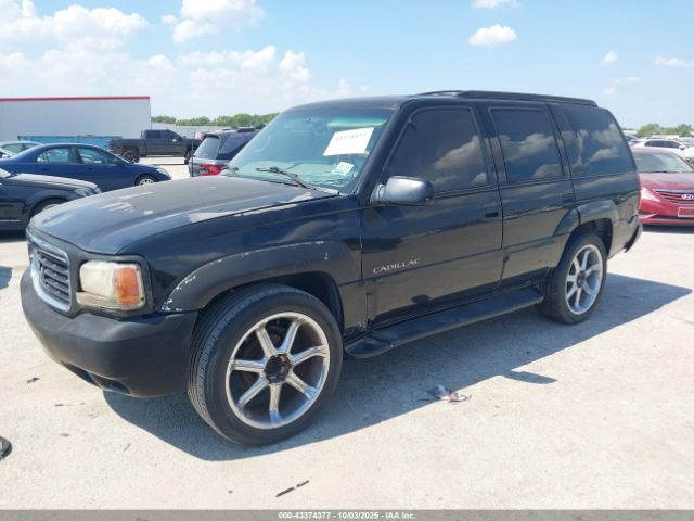 2000 CADILLAC ESCALADE 1GYEK13R2YR142481 Photo 1