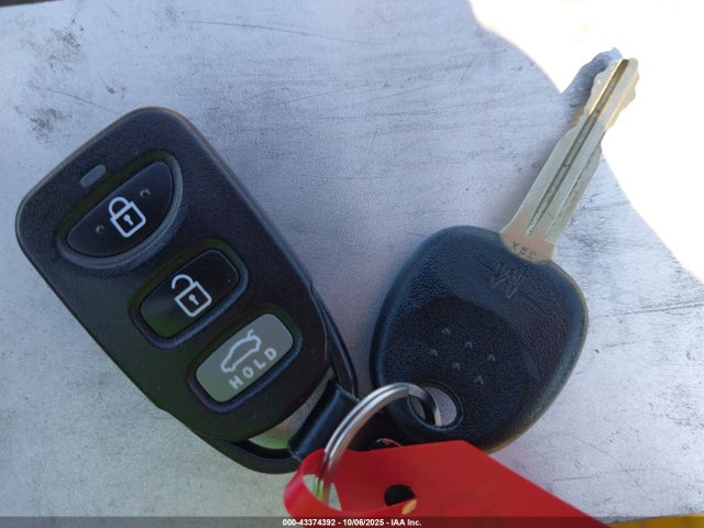 5NPD84LF8JH239897 Hyundai ELANTRA SEL