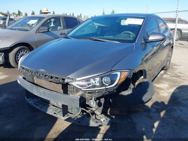 5NPD84LF8JH239897 Hyundai ELANTRA SEL