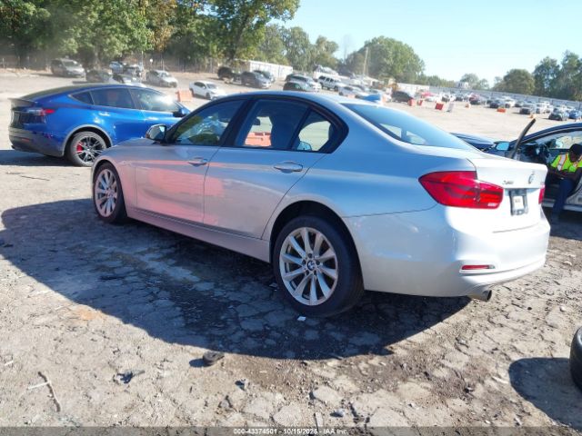 2018 BMW 320I WBA8A3C56JA491482 Photo 2