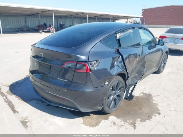 2024 TESLA MODEL Y 7SAYGDEE3RA317084 Photo 3