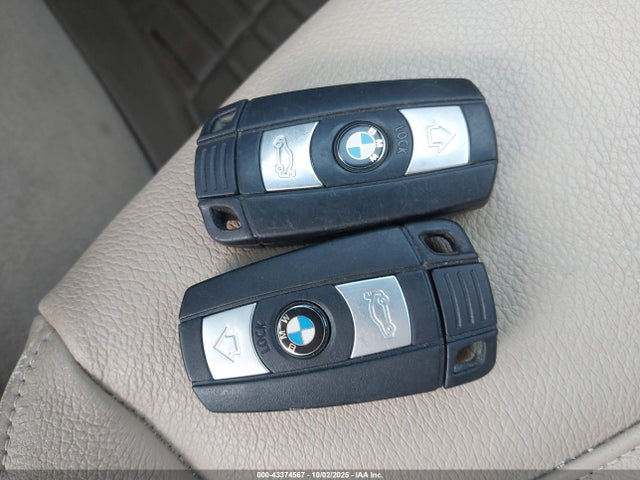 WBAVL1C59EVY17503 BMW X1