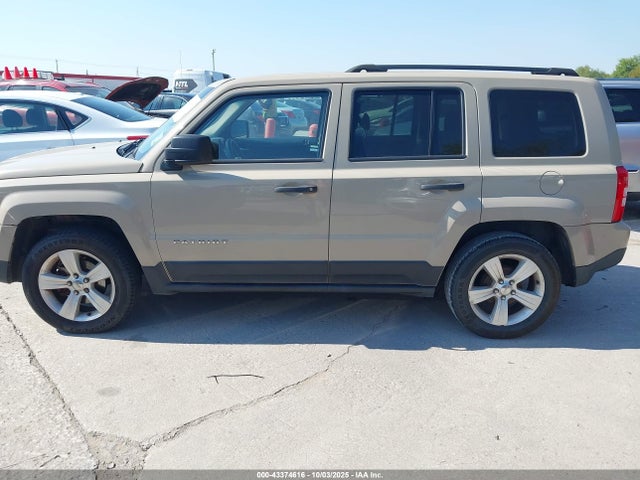 Jeep 2017 2017 1C4NJPBA4HD118946 Image 14