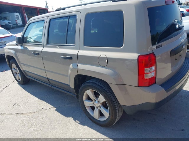 Jeep 2017 2017 1C4NJPBA4HD118946 Image 3