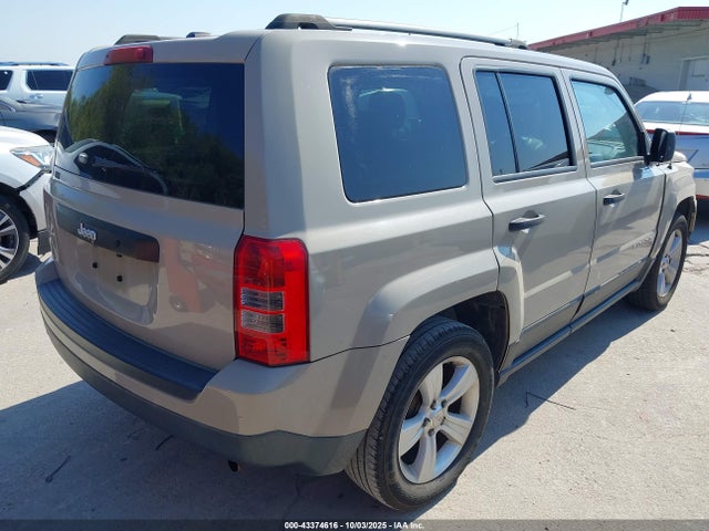Jeep 2017 2017 1C4NJPBA4HD118946 Image 4
