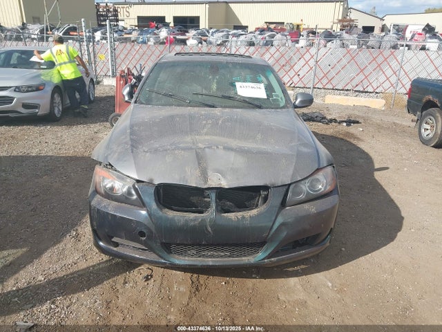 43374636 :رقم المزاد ، WBAPH5C56BA441539 vin ، 2011 Bmw 328i مزاد بيع