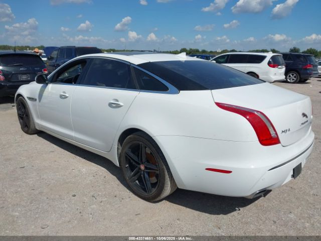 2015 JAGUAR XJ SAJWA2GT4FMV85364 Photo 2