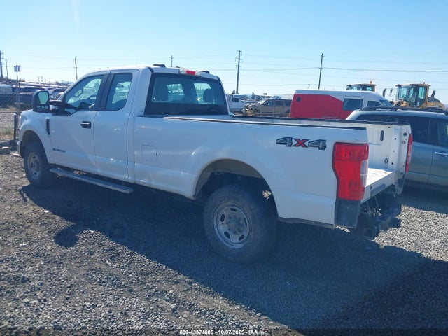 1FT7X2BT3MED57176 Ford F250