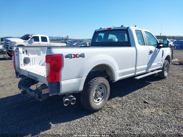 1FT7X2BT3MED57176 Ford F250