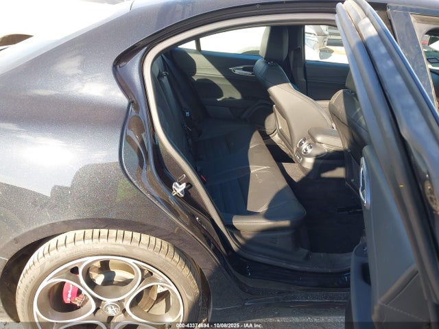 2024 ALFA ROMEO GIULIA ZARFAMBN8R7681865 Photo 7