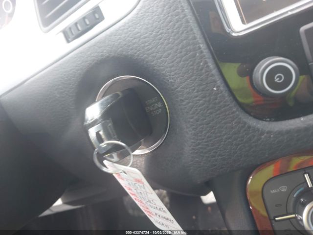 2011 VOLKSWAGEN TOUAREG WVGFK9BP7BD001687 Photo 10