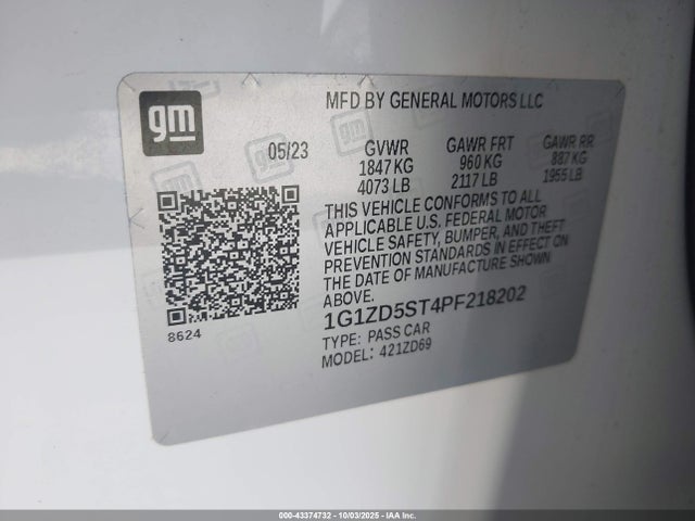 Chevrolet lfv 2023 1G1ZD5ST4PF218202 Image 9