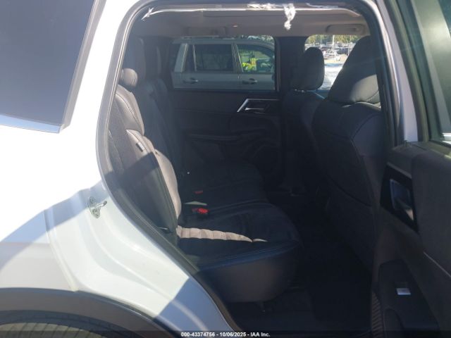 2022 MITSUBISHI OUTLANDER JA4J3UA80NZ004716 Photo 7