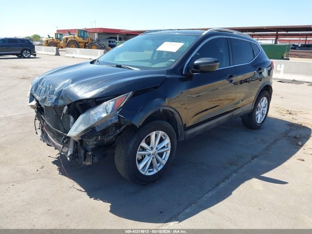 JN1BJ1CPXHW031871 Nissan Rogue Sport Sv