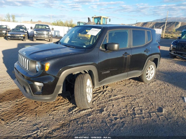 Jeep Renegade 2023 ZACNJDB13PPP72526 Image 2