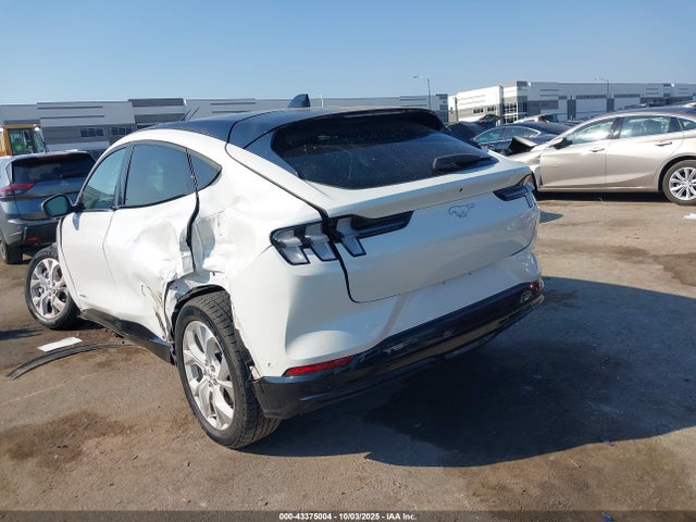 2022 FORD MUSTANG MACH-E 3FMTK3R79NMA19266 Photo 2