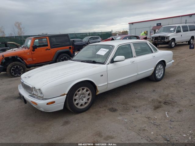 1998 JAGUAR XJ8 SAJHX1241WC821895 Photo 1