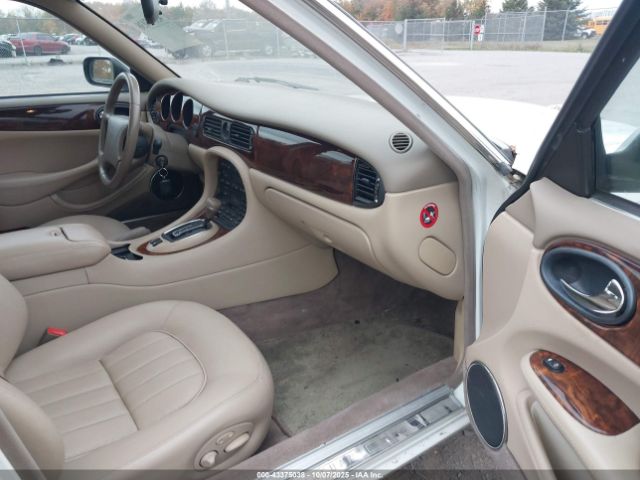 1998 JAGUAR XJ8 SAJHX1241WC821895 Photo 4