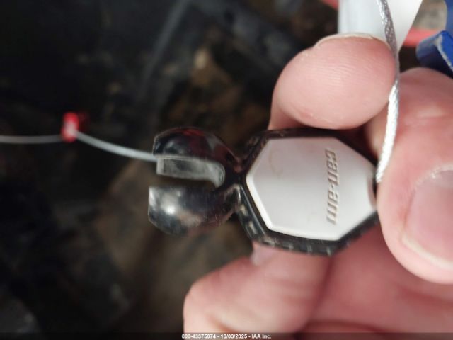 2021 CAN-AM MAVERICK X3 3JBVPAY45MK000138 Photo 10