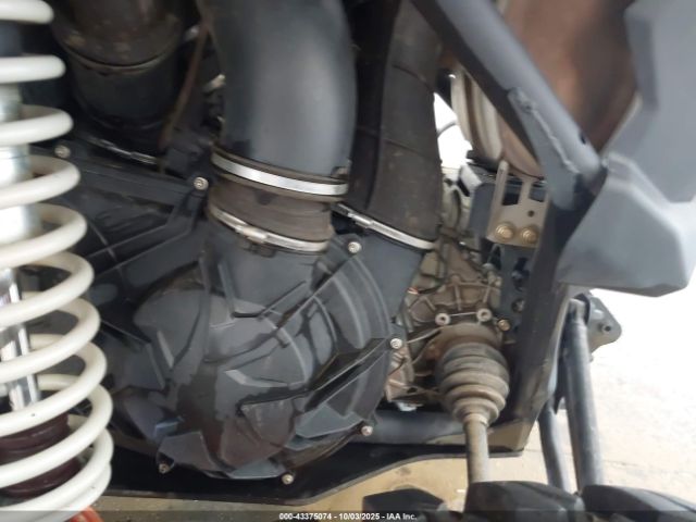 2021 CAN-AM MAVERICK X3 3JBVPAY45MK000138 Photo 8