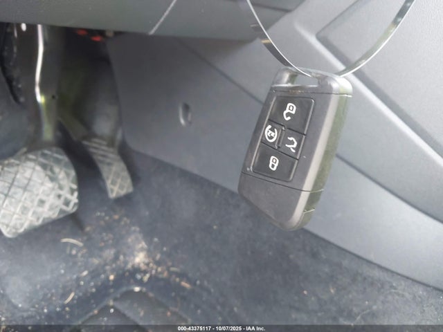 Продаж на аукціоні авто 2022 Volkswagen Taos 1.5t Sel, vin: 3VV2X7B21NM038211, номер лоту: 43375117