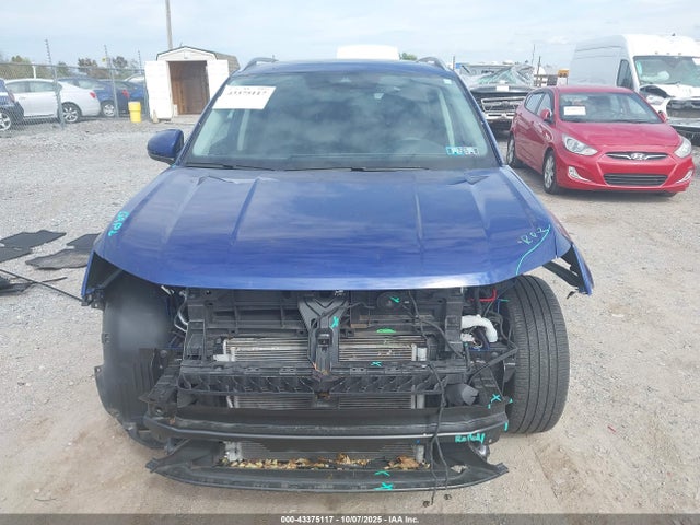 Продаж на аукціоні авто 2022 Volkswagen Taos 1.5t Sel, vin: 3VV2X7B21NM038211, номер лоту: 43375117