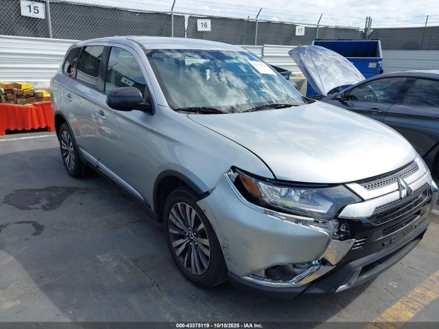 2020 MITSUBISHI OUTLANDER JA4AZ3A38LZ027560 Photo 0