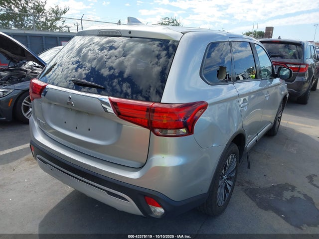 2020 MITSUBISHI OUTLANDER JA4AZ3A38LZ027560 Photo 3